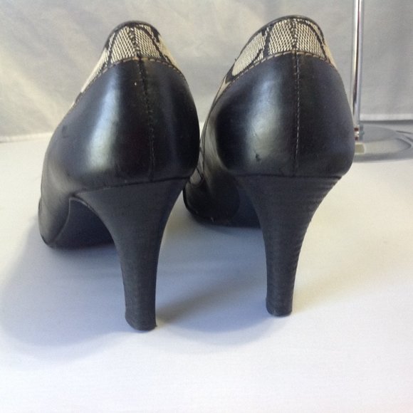 Coach Signature Leather Pumps Sz 8 1/2 - Picture 6 of 7